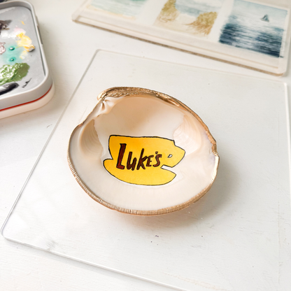 Luke’s Diner–Inspired Clam Shell Jewelry Dish