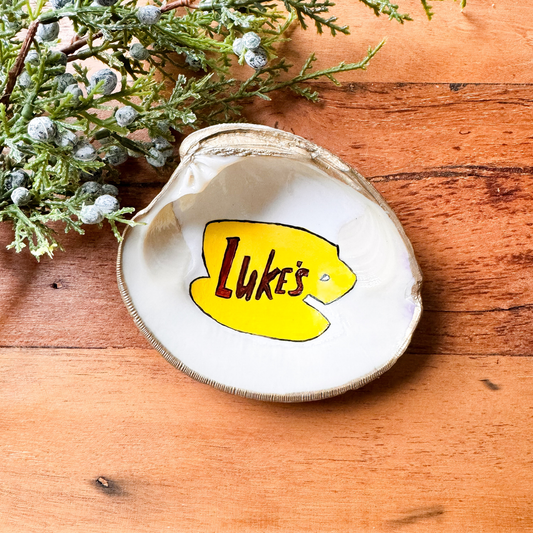 Luke’s Diner–Inspired Clam Shell Jewelry Dish