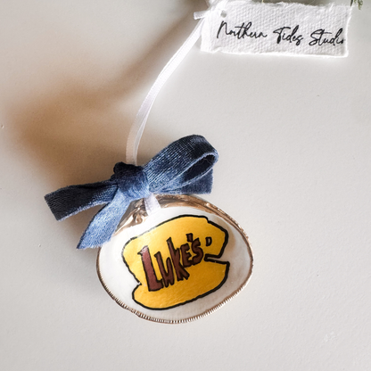 Luke’s Diner–Inspired Clam Shell Ornament